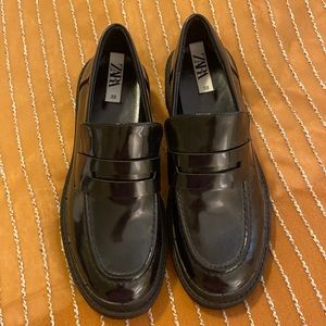 Zara Women’s Black Loafers Size 38